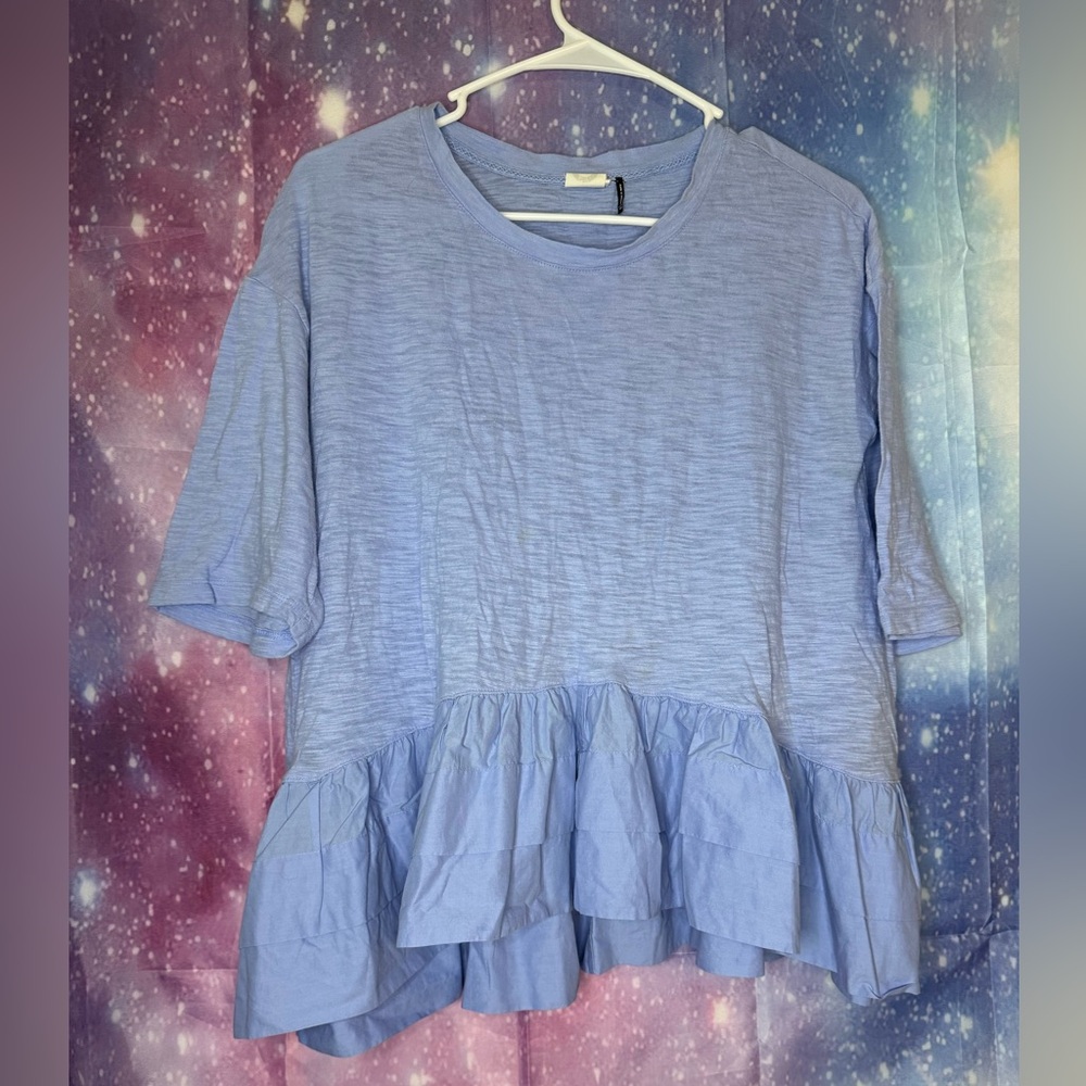 Akemi + Kin blouse 🛍